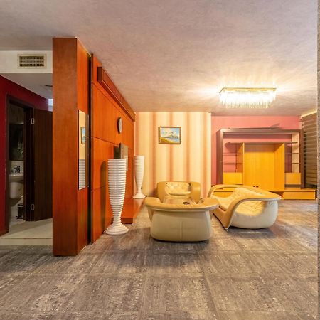 Deluxe Hotel บากู ภายนอก รูปภาพ