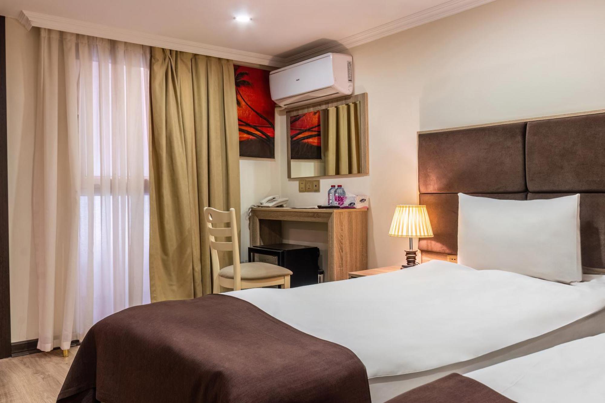Deluxe Hotel บากู ภายนอก รูปภาพ