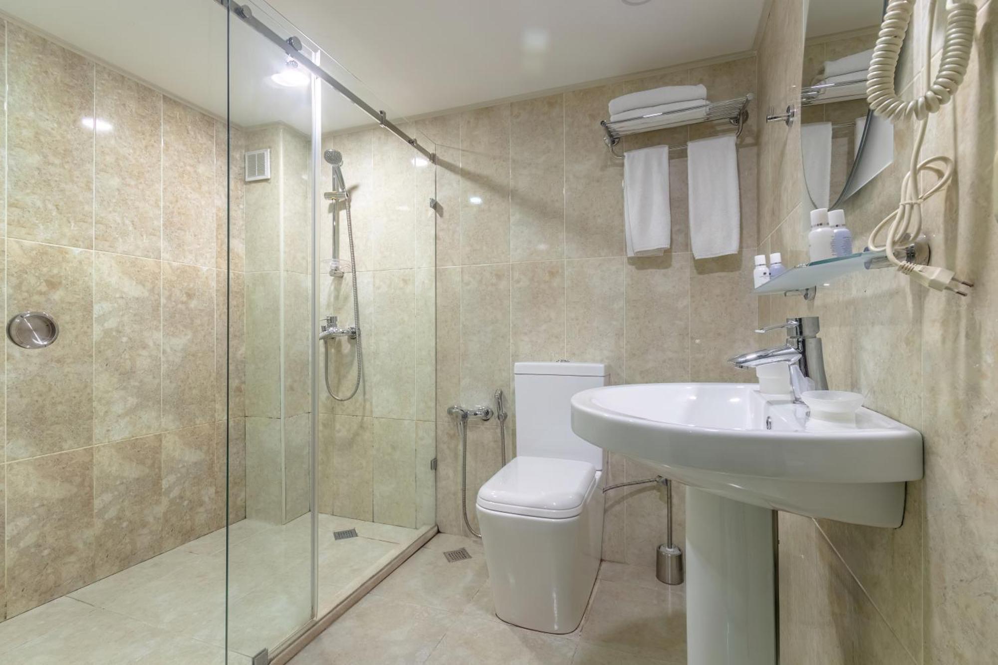 Deluxe Hotel บากู ภายนอก รูปภาพ