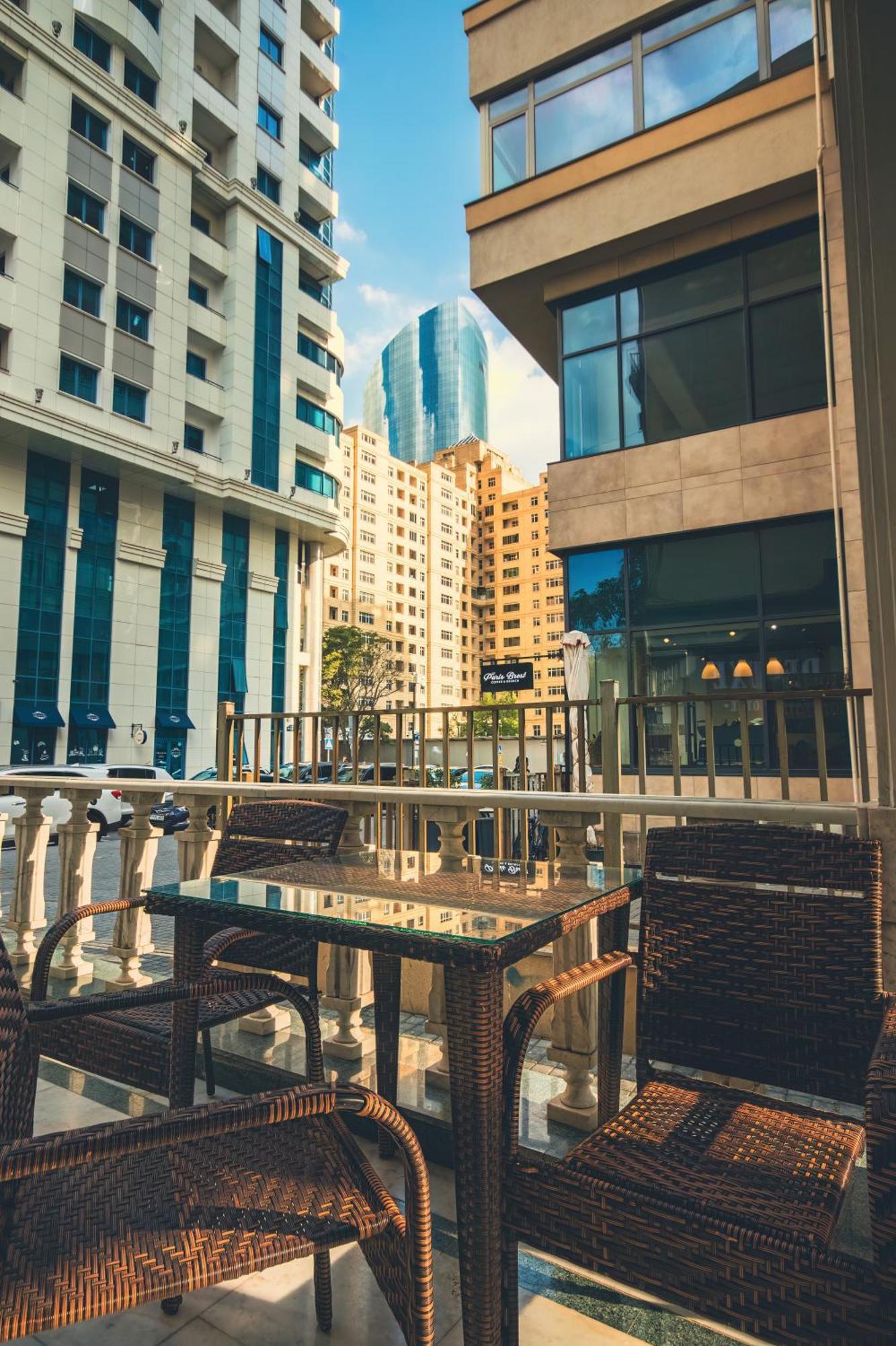 Deluxe Hotel บากู ภายนอก รูปภาพ