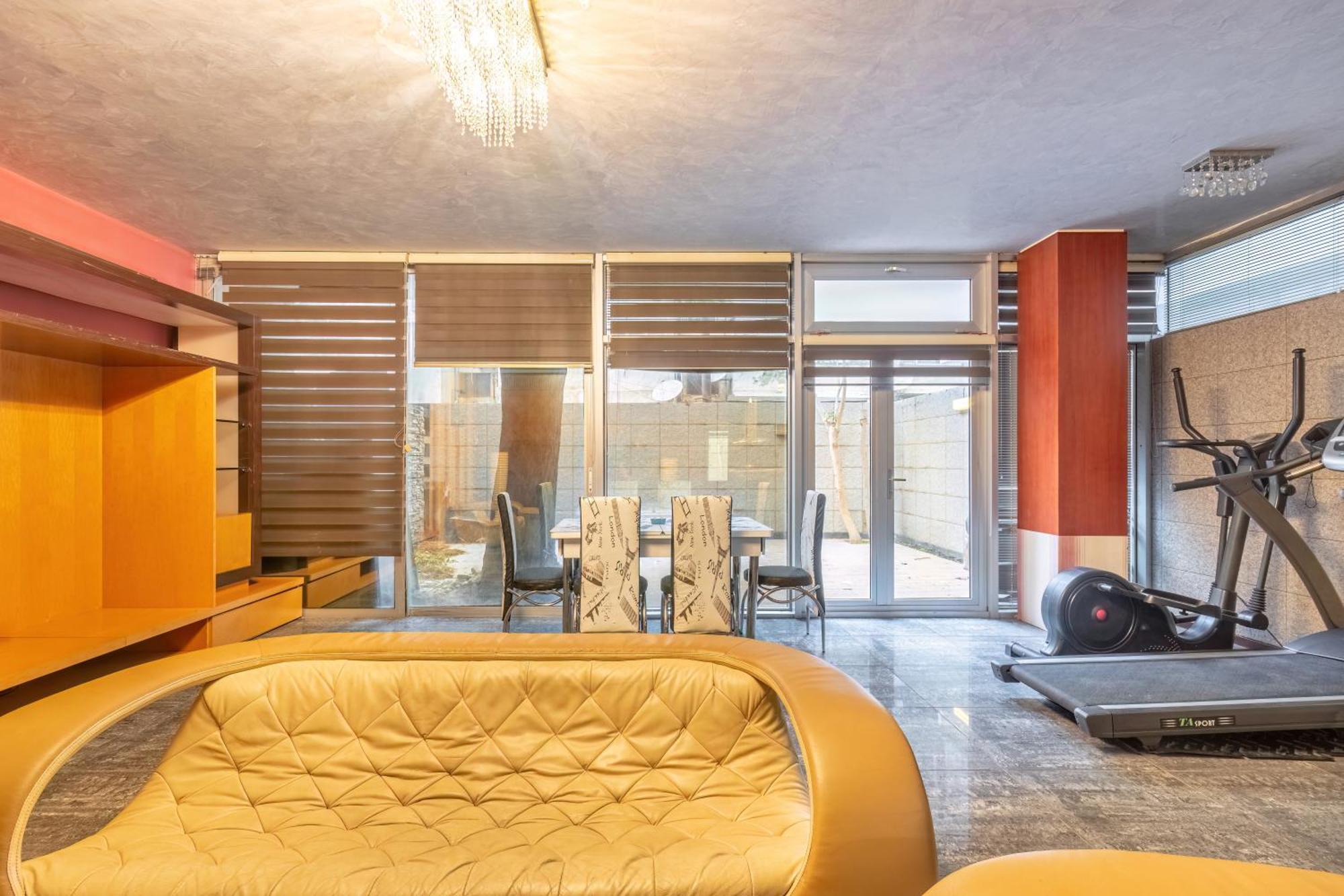 Deluxe Hotel บากู ภายนอก รูปภาพ