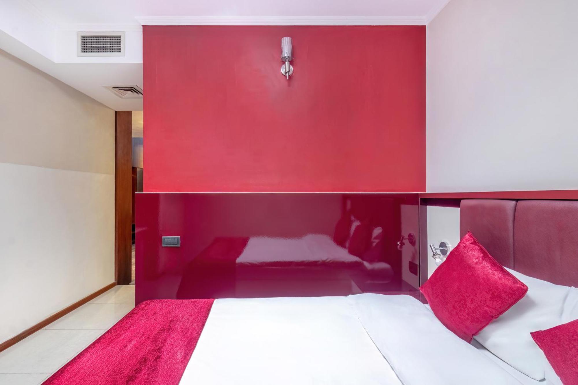 Deluxe Hotel บากู ภายนอก รูปภาพ