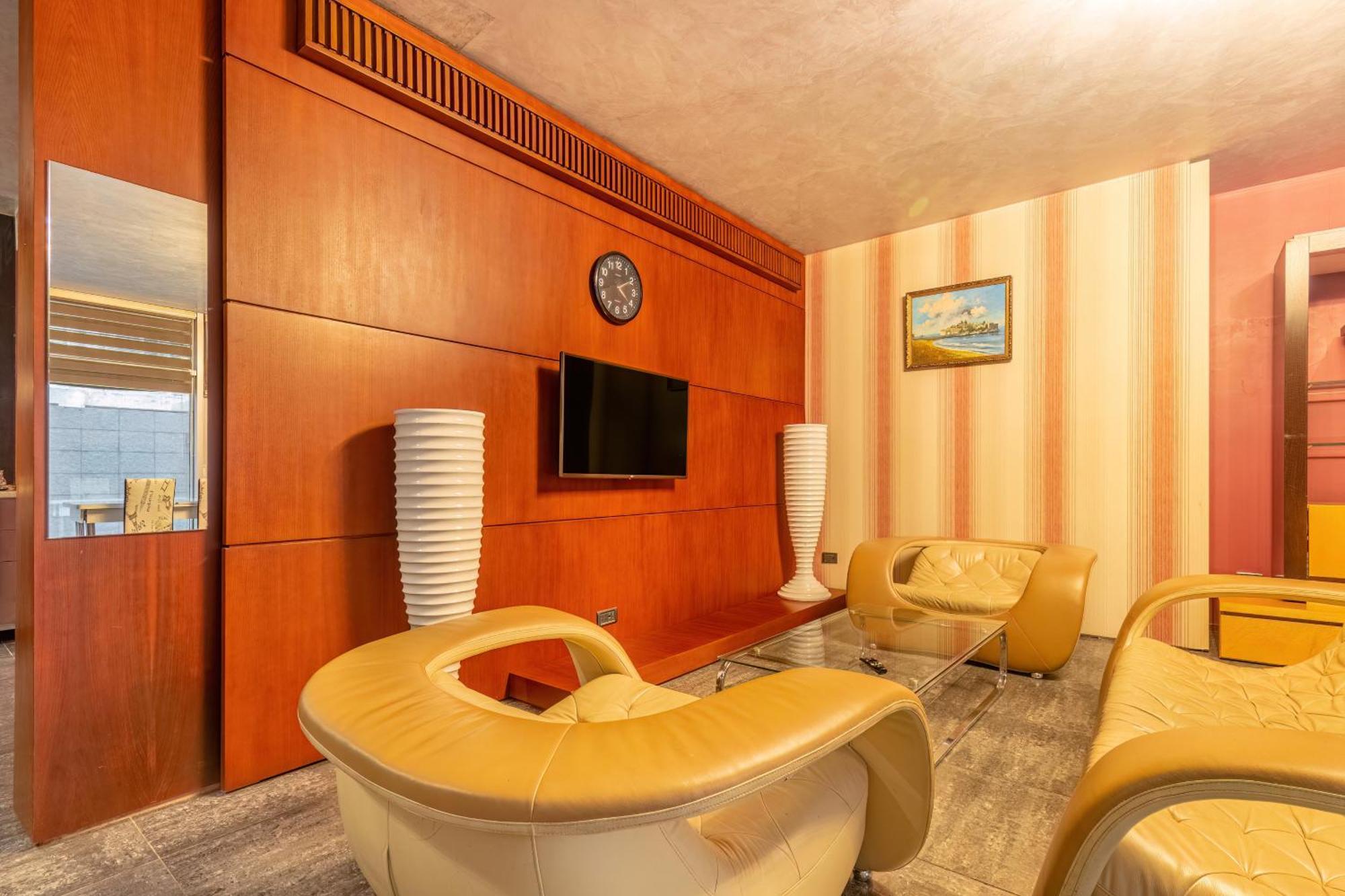 Deluxe Hotel บากู ภายนอก รูปภาพ